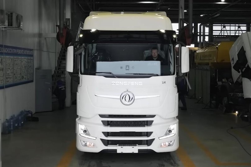 Донг Фенг тягач 2023