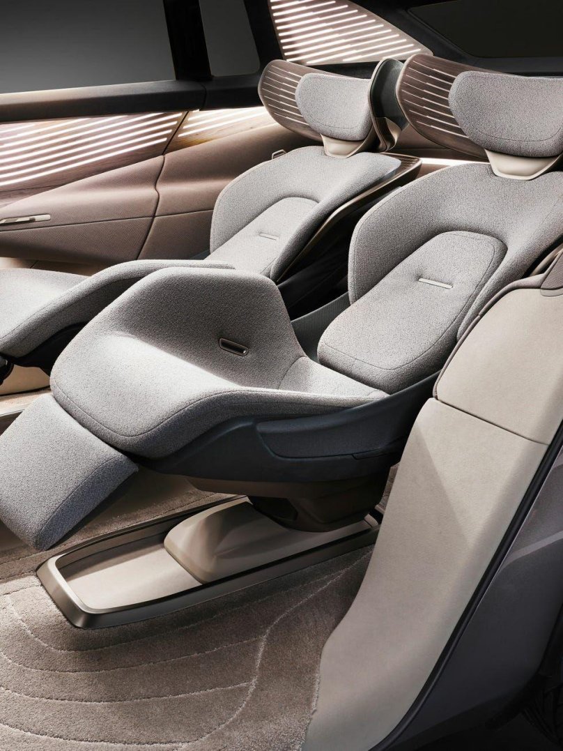 Минивены от Ауди