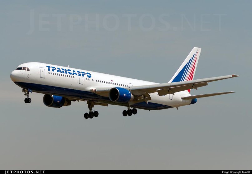 Boeing 767-300 самолет