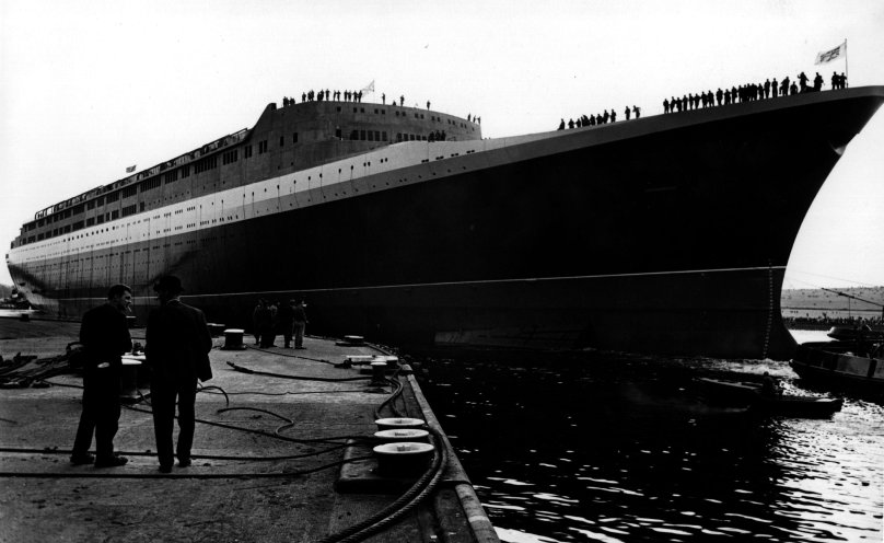 Куин Элизабет 1 лайнер