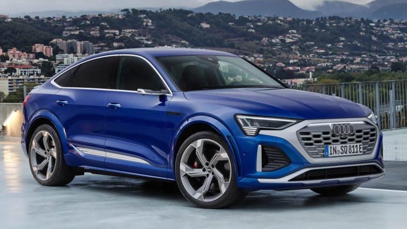 Audi q8 Etron 2023