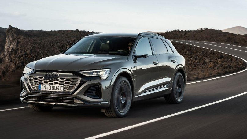 Ауди q8