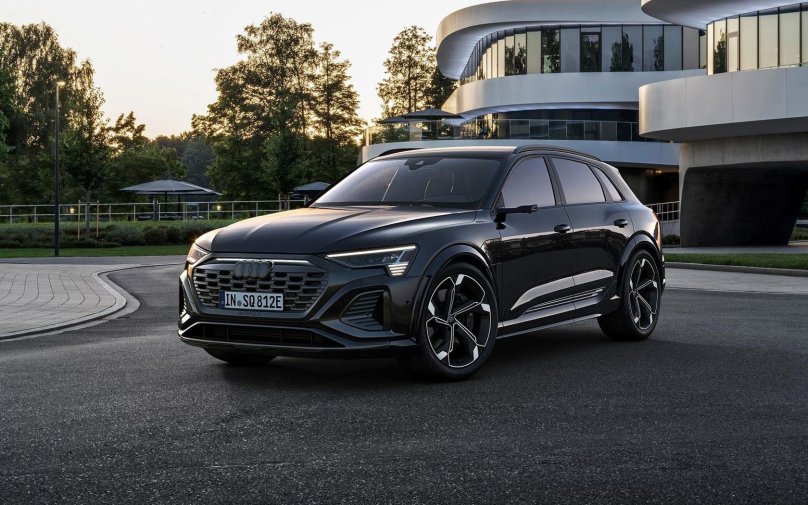 Audi q8 Etron 2023