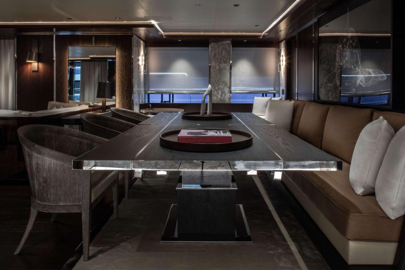 Conrad 115 Lunar суперяхта