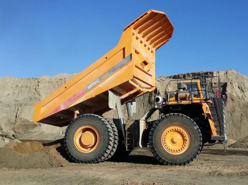 Карьерный самосвал sany srt95c