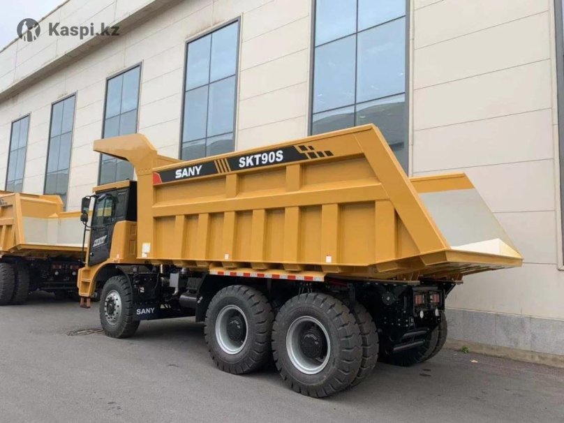 Карьерный самосвал sany skt115s