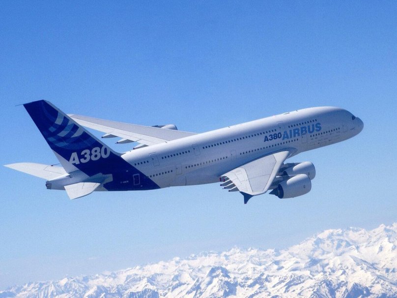 Самолёт Аирбас а380