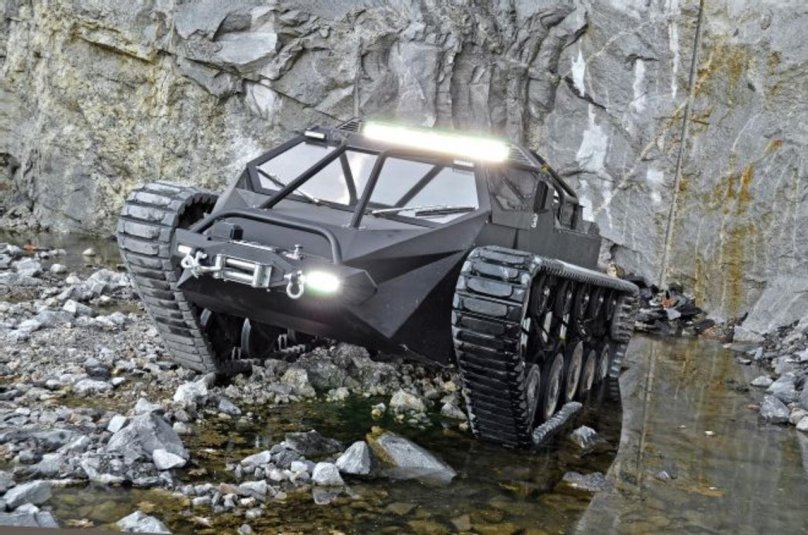 Гражданский танк Ripsaw ev2