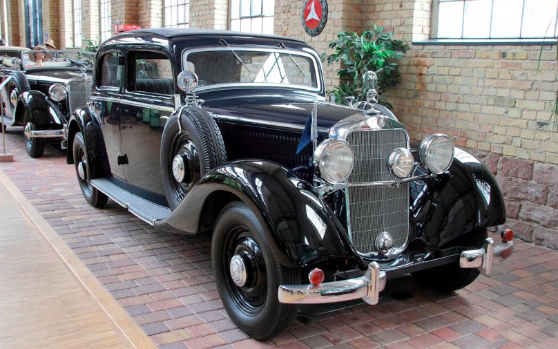 Мерседес Штирлица Mercedes-Benz 230