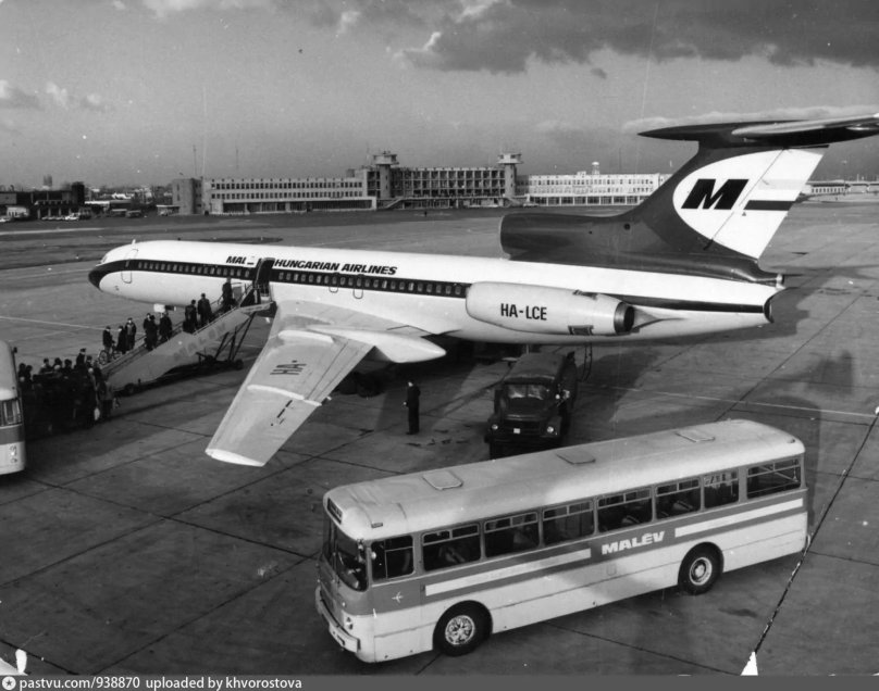 Ту-154 Malev