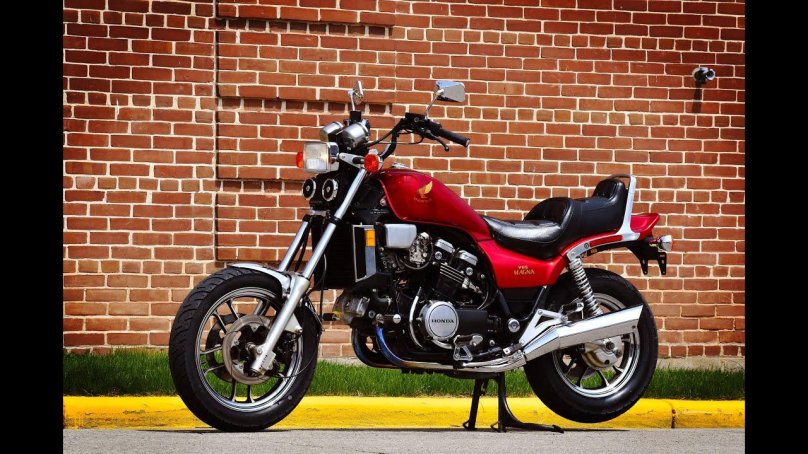 Honda v65 Magna 1100