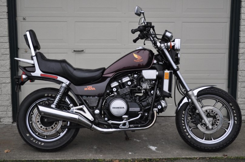 Honda Magna 400