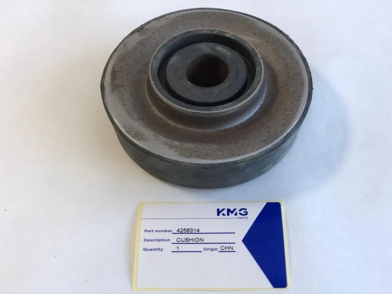 Подушка двигателя Komatsu WB 93