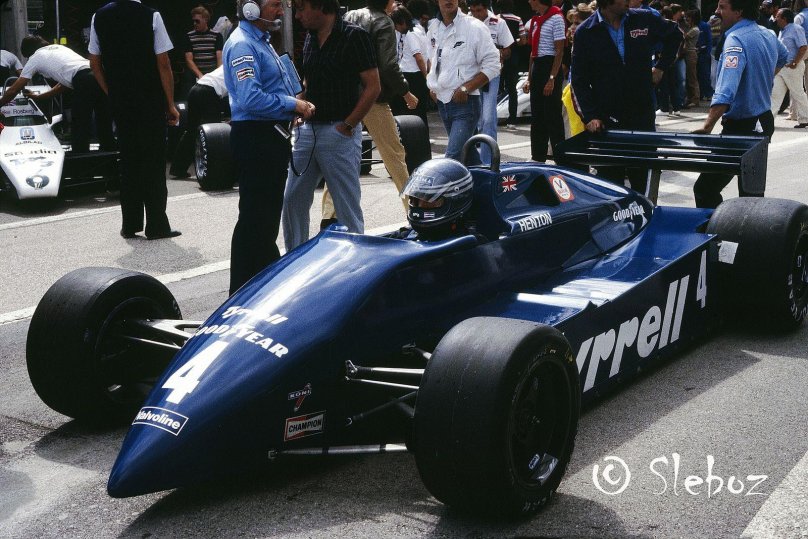 Tyrrell 011 1982