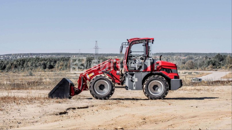 Фронтальный погрузчик RUNMAX tl872e