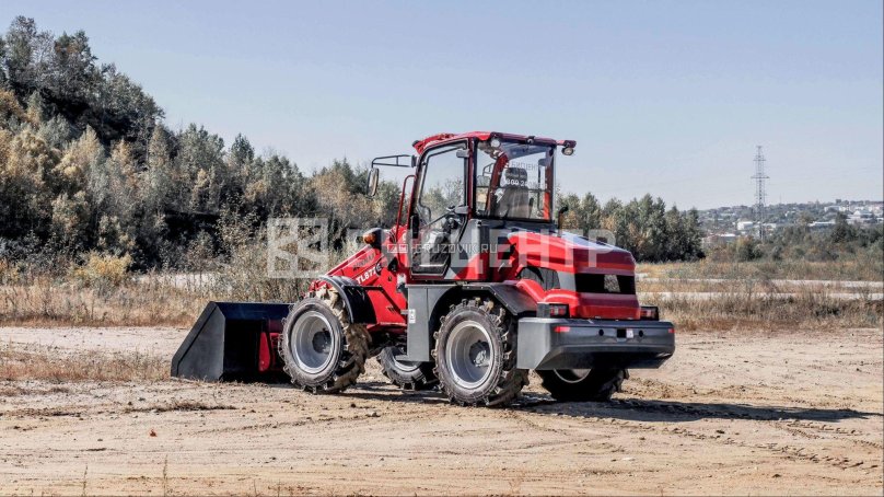 Телескопический погрузчик RUNMAX tl872e