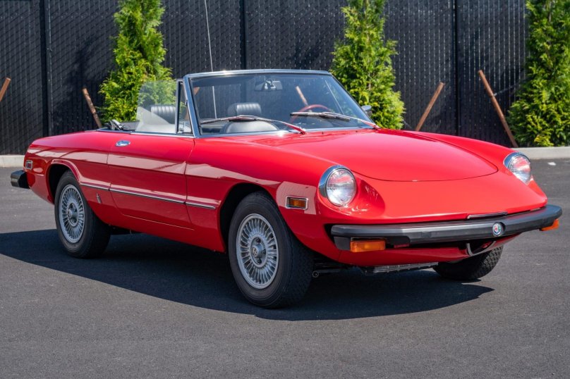 Alfa Romeo Spider veloce