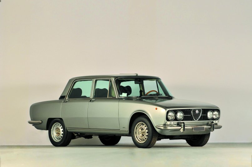 Альфа Ромео Берлина 2000