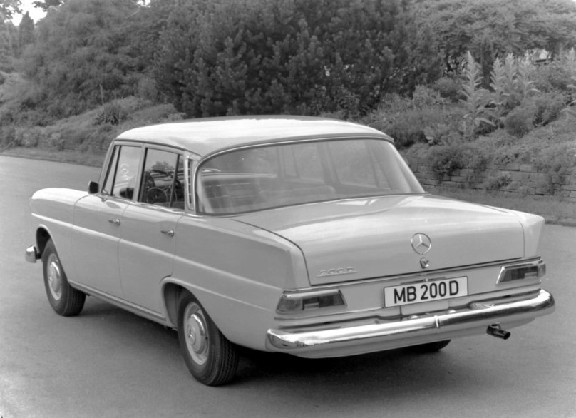 Mercedes Benz w110 Fintail