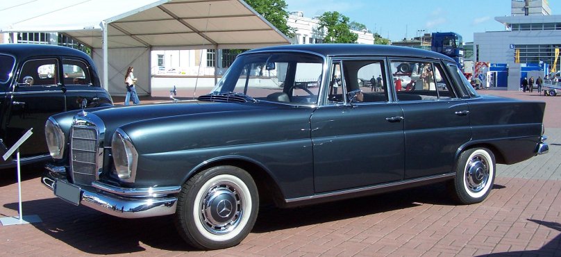 Мерседес w111