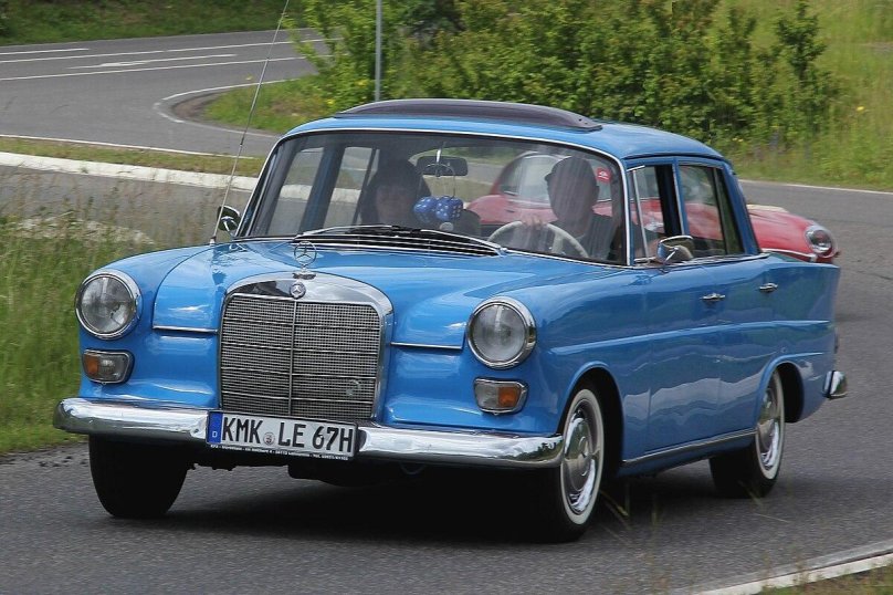 Mercedes-Benz w120