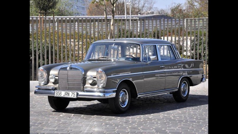 Mercedes-Benz w112 300se