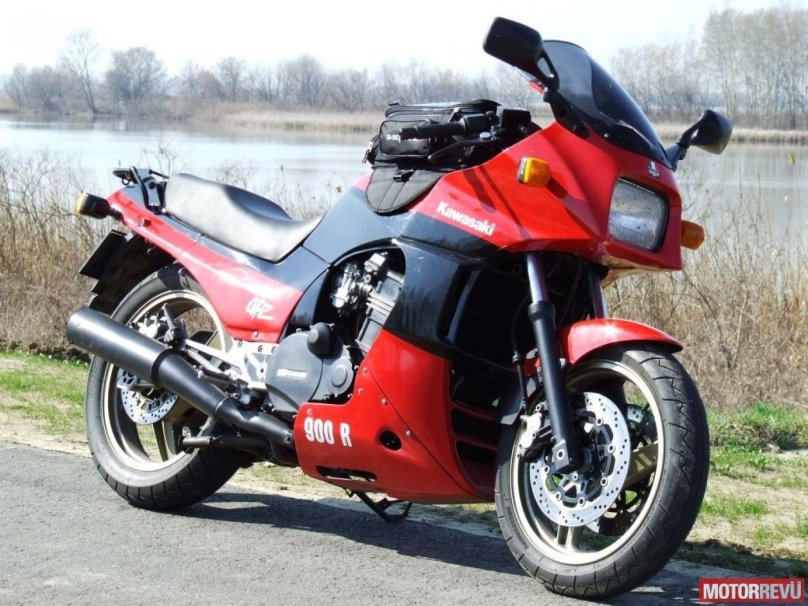 Kawasaki gpz900r