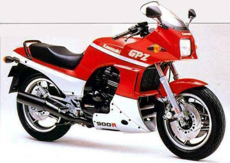 Kawasaki GPZ 900 Tom Cruise