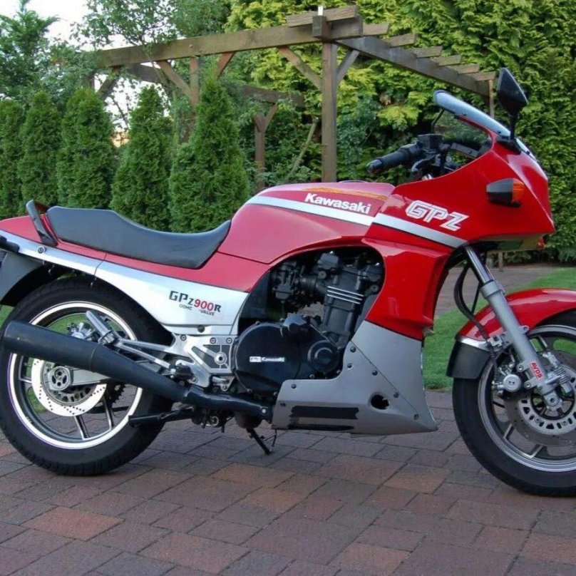 Кавасаки gpz900r