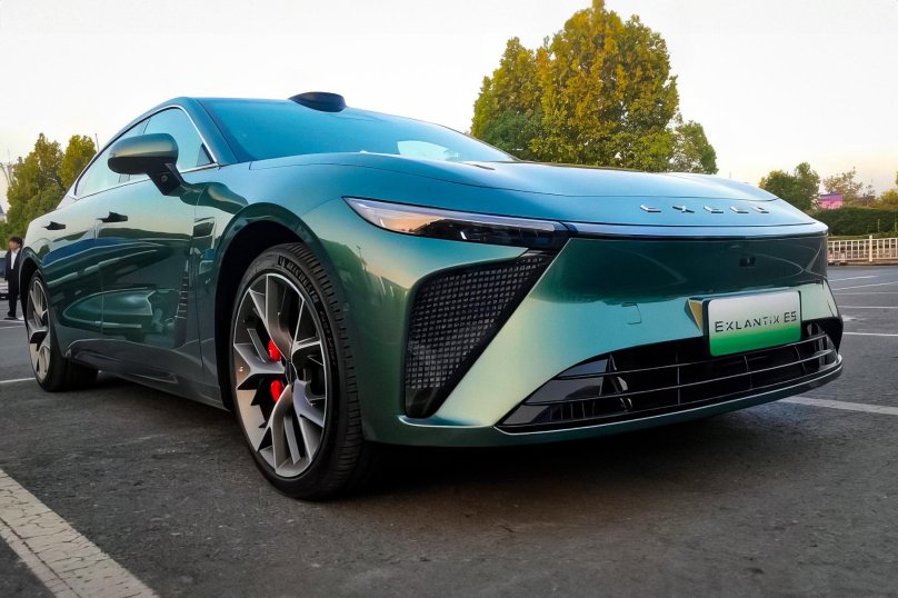 Exlantix электромобиль