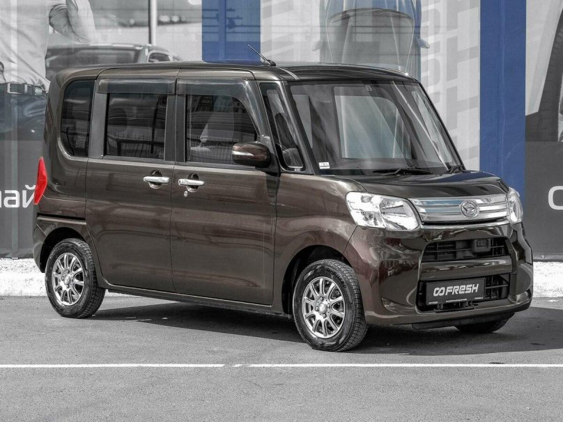 Daihatsu фиолетовый