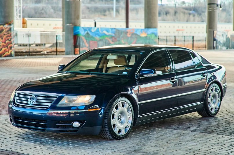 VW Phaeton w12