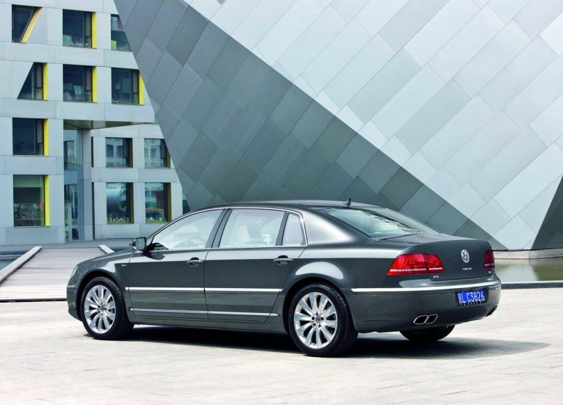 VW Phaeton w12