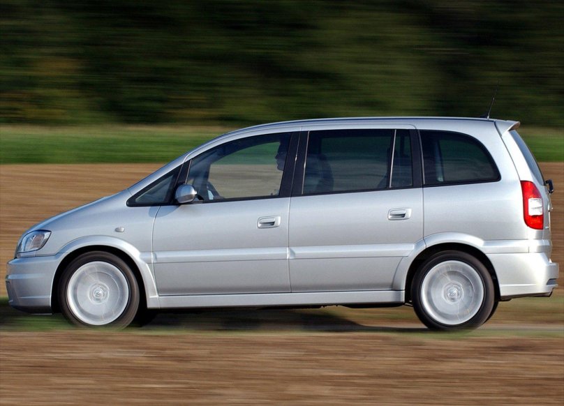 Опель Зафира 2004