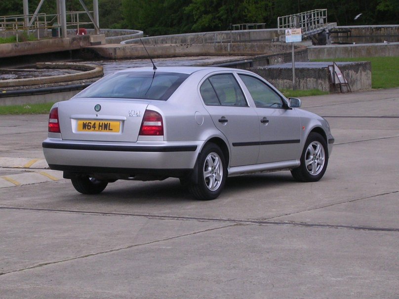 Шкода Октавия 2000