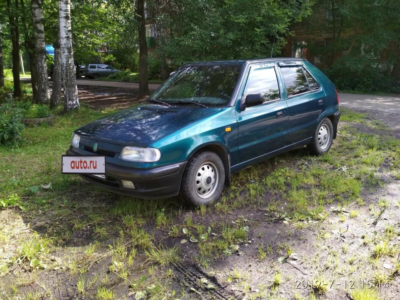 Шкода Фелиция зеленая