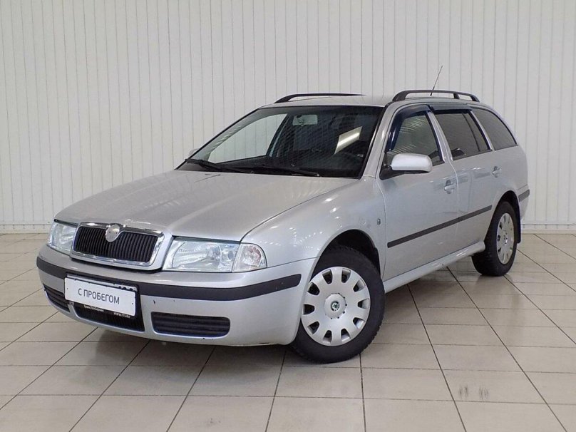 Октавия а5 серебристый универсал