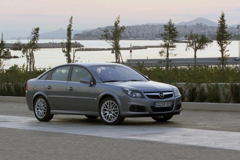 Opel Vectra 2008 хэтчбек