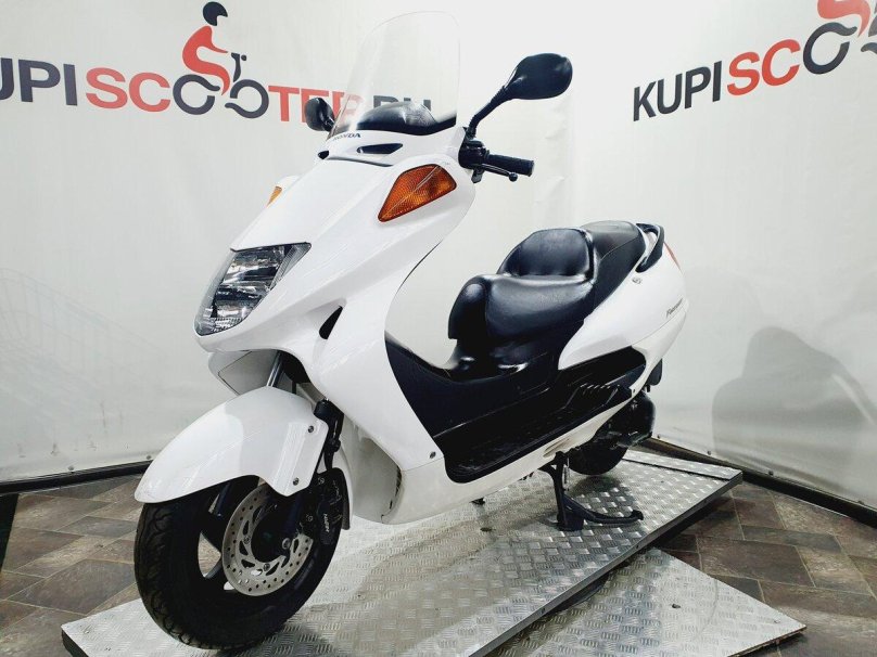 Suzuki Lets 4 Pallet