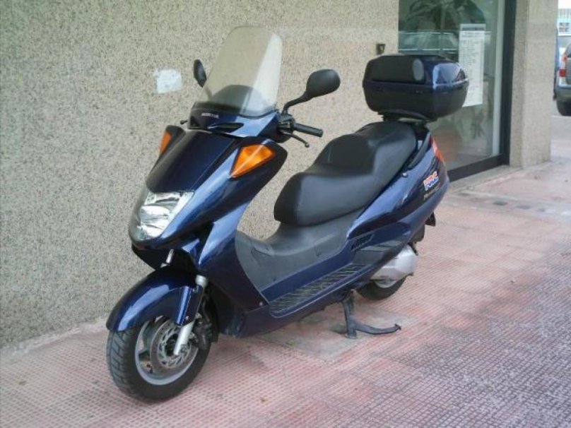 Скутер Honda Foresight 250