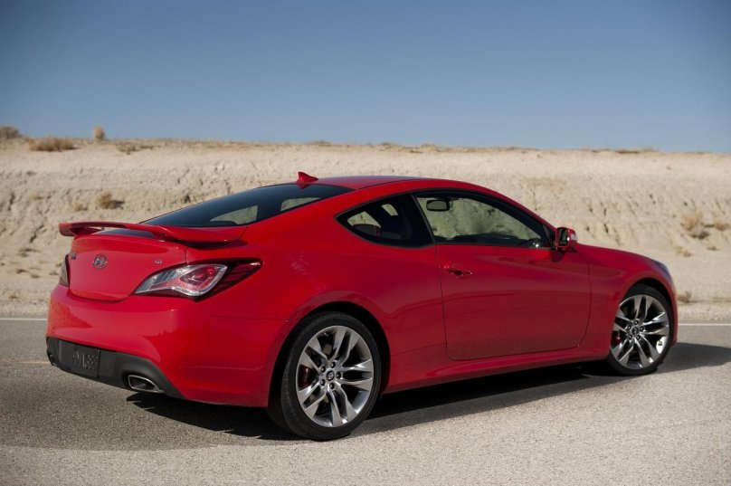 Hyundai Genesis Coupe 2012