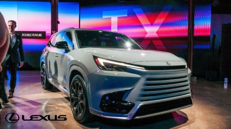 Lexus TX кроссовер