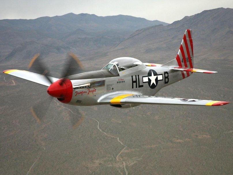 Истребитель p 51d Мустанг