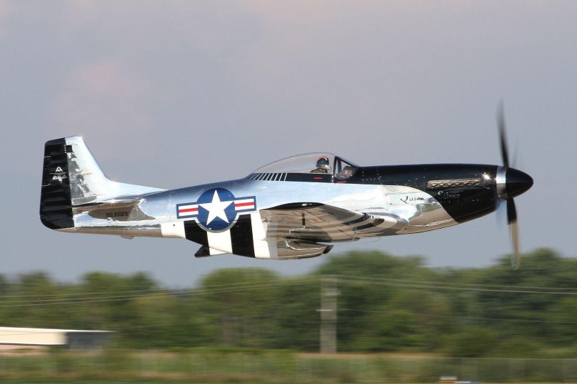 Истребитель p-51d Mustang