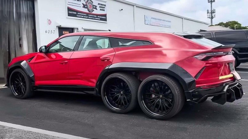 Ламборгини Урус 6x6