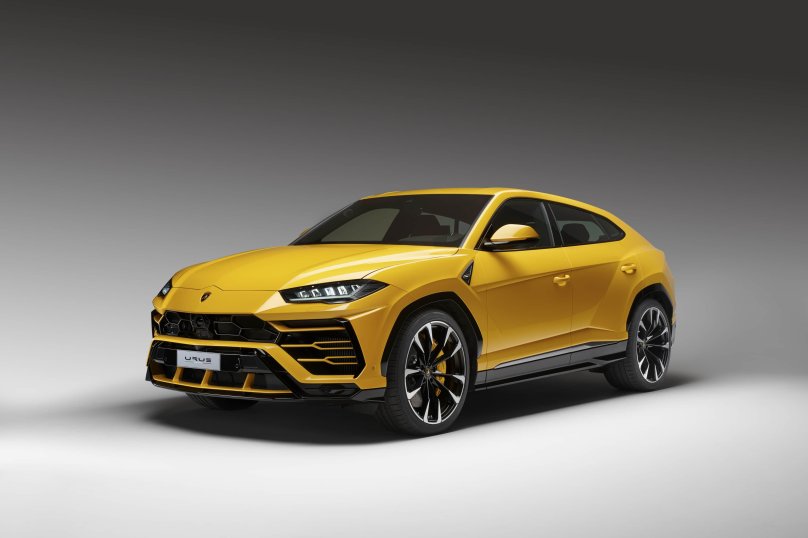 Lamborghini кроссовер Urus