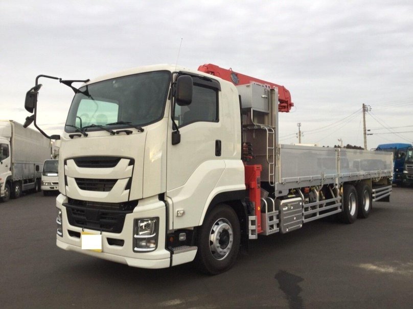 Isuzu Giga 8x4 манипулятор