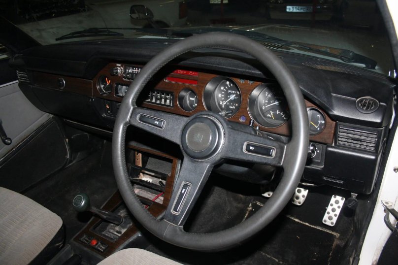 Toyota Celica 1981 салон
