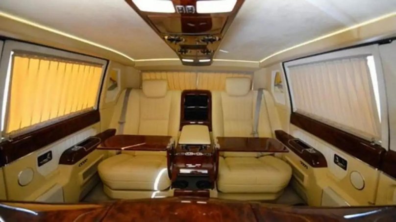 ЗИЛ 4112р салон