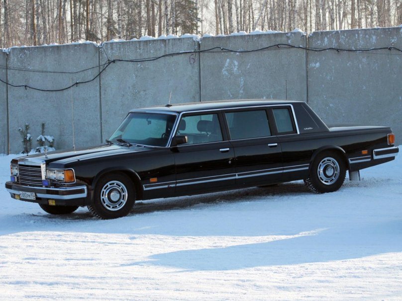 ЗИЛ легковой автомобиль 41047